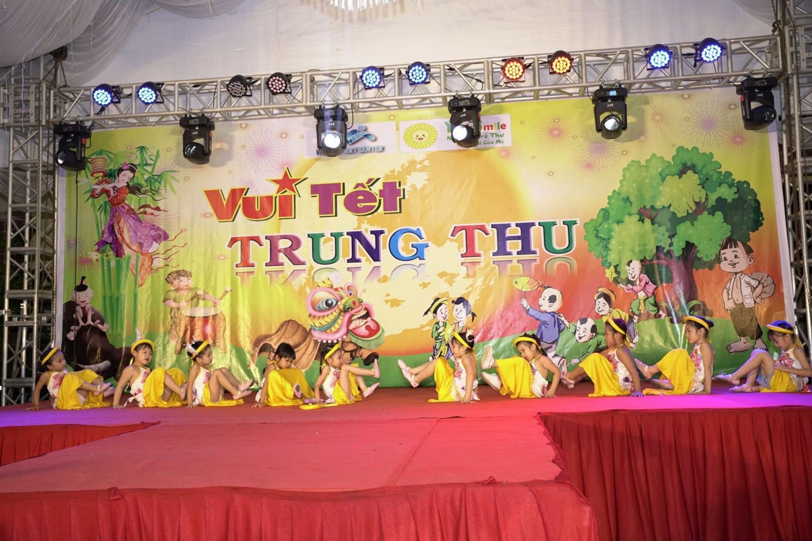 Vui tết trung thu là hoạt động thường niên, của câu lạc bộ nghệ thuật Victory . Đây là một nét đẹp văn hóa không thể thiếu trong đời sống của người dân Việt